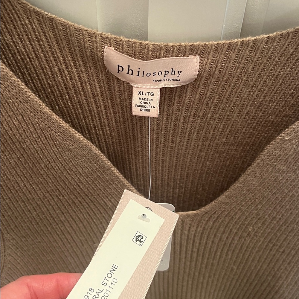 Philosophy Tan V-Neck Split Pullover Sweater XL N… - image 2